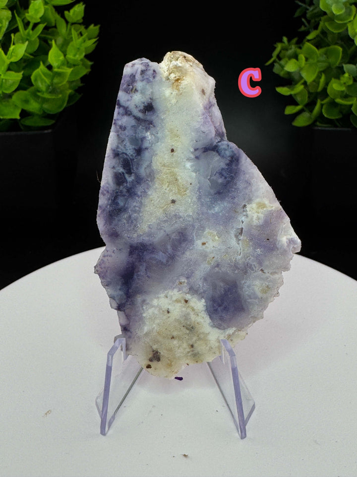 Morado Opal, also known as Mexican opal, is a beautiful purple variety of common opal found in central Mexico. It was discovered in 2011 and is one of the most affordable opals available, making it a popular choice for jewelry and other decorative items.W