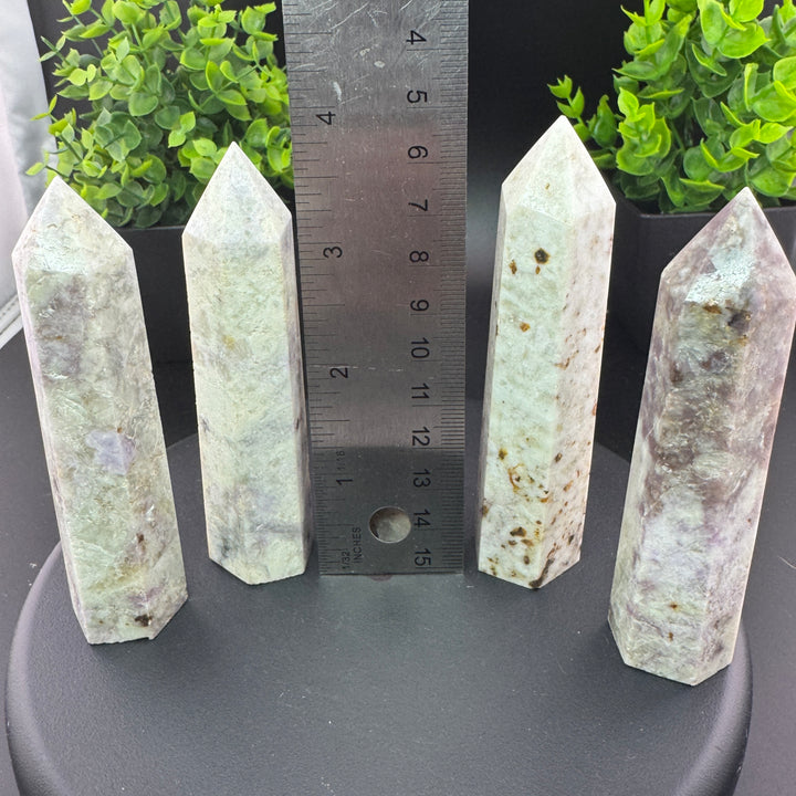 Hackmanite Point/Tower - 4 inch