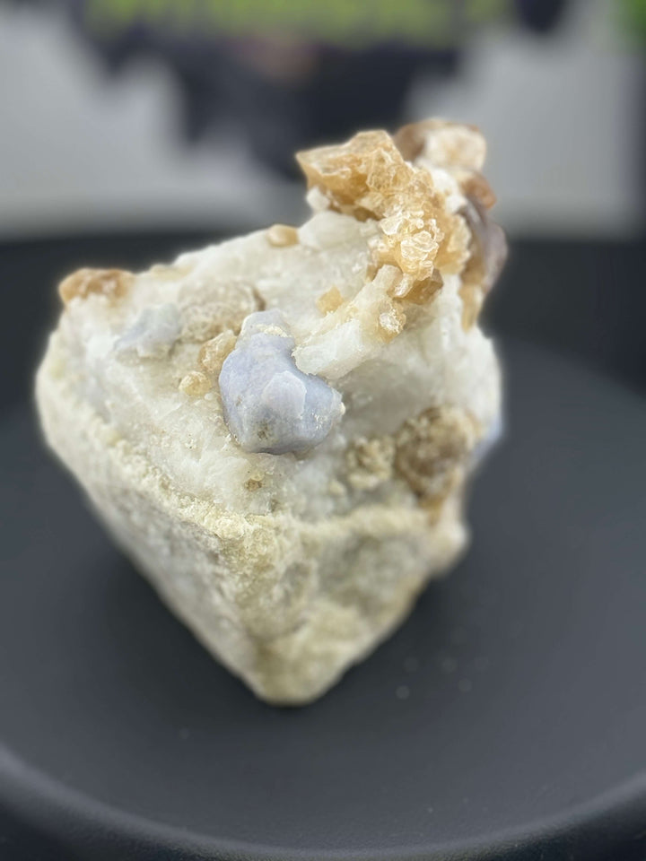 Hackmanite (Soadalite var. Hackmanite) w/ Mica