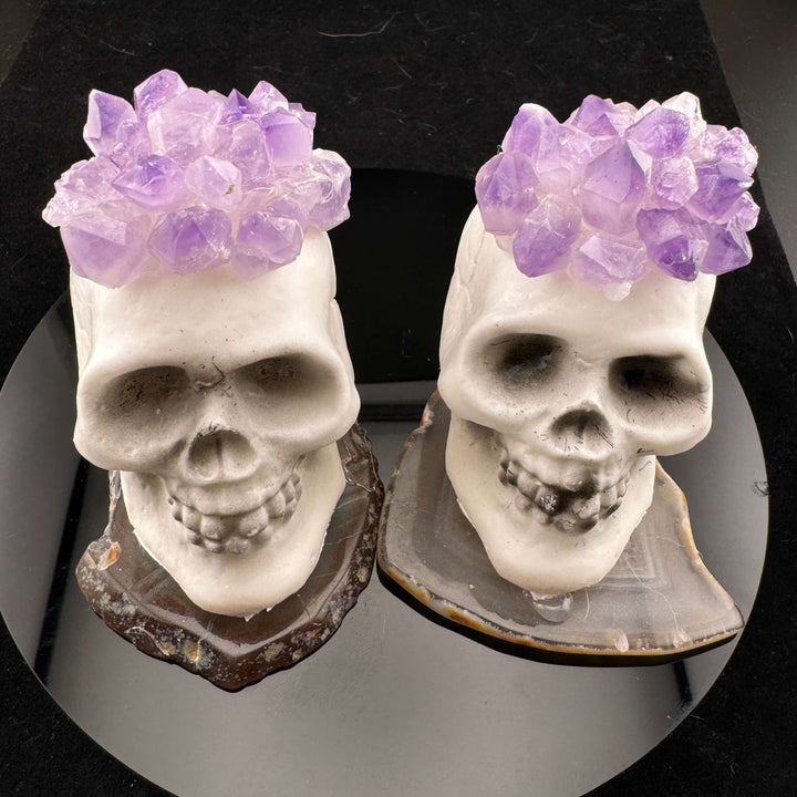 Amethyst Topped Skull on Agate Slice Halloween Decoration