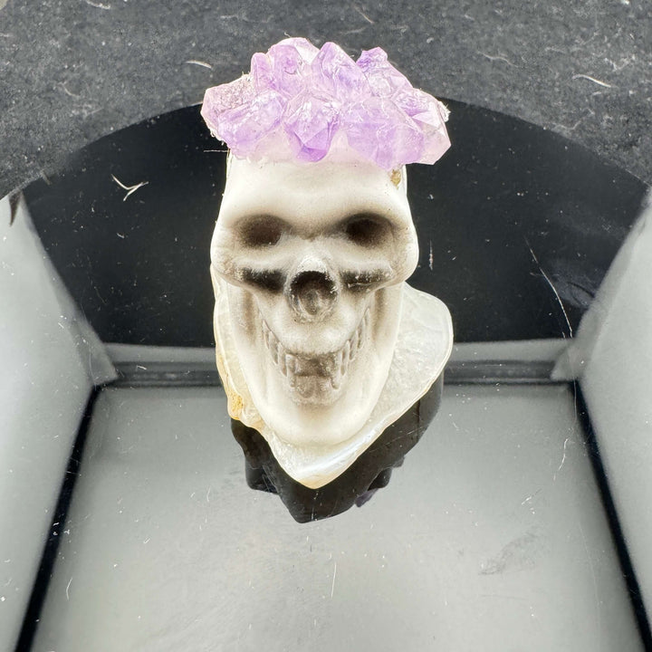 Amethyst Topped Skull on Agate Slice Halloween Decoration