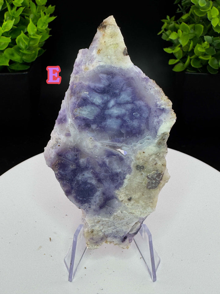 Morado Opal, also known as Mexican opal, is a beautiful purple variety of common opal found in central Mexico. It was discovered in 2011 and is one of the most affordable opals available, making it a popular choice for jewelry and other decorative items.W