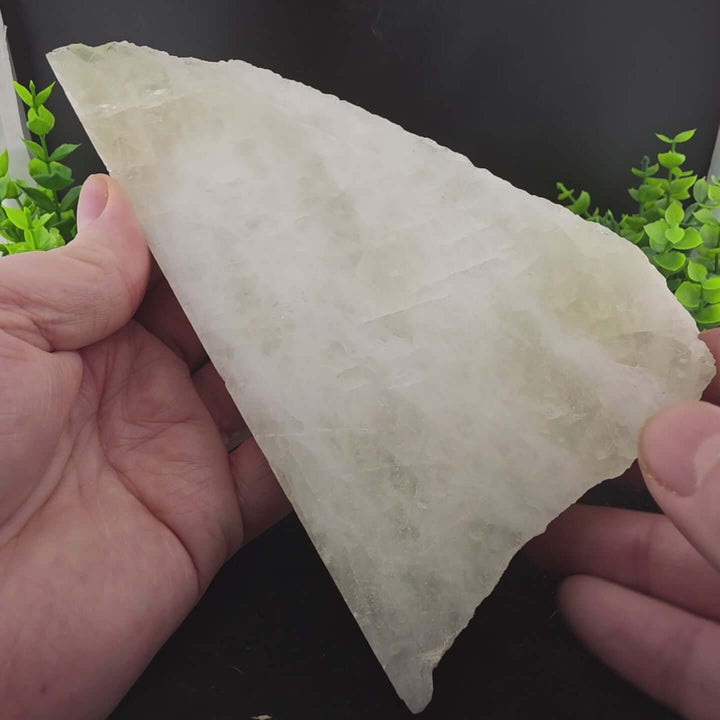 White Quartz Slab / Slice